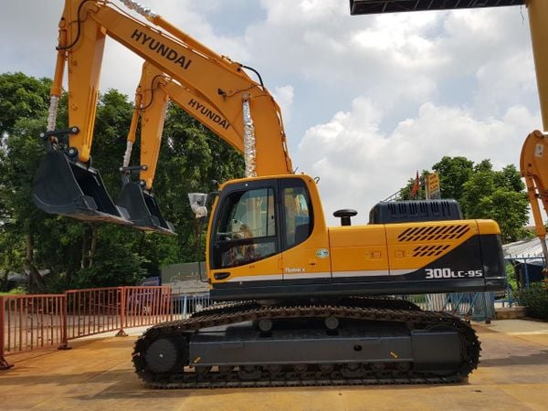 Tư vấn thủ tục sang tên, chuyển vùng xe cẩu, máy xúc